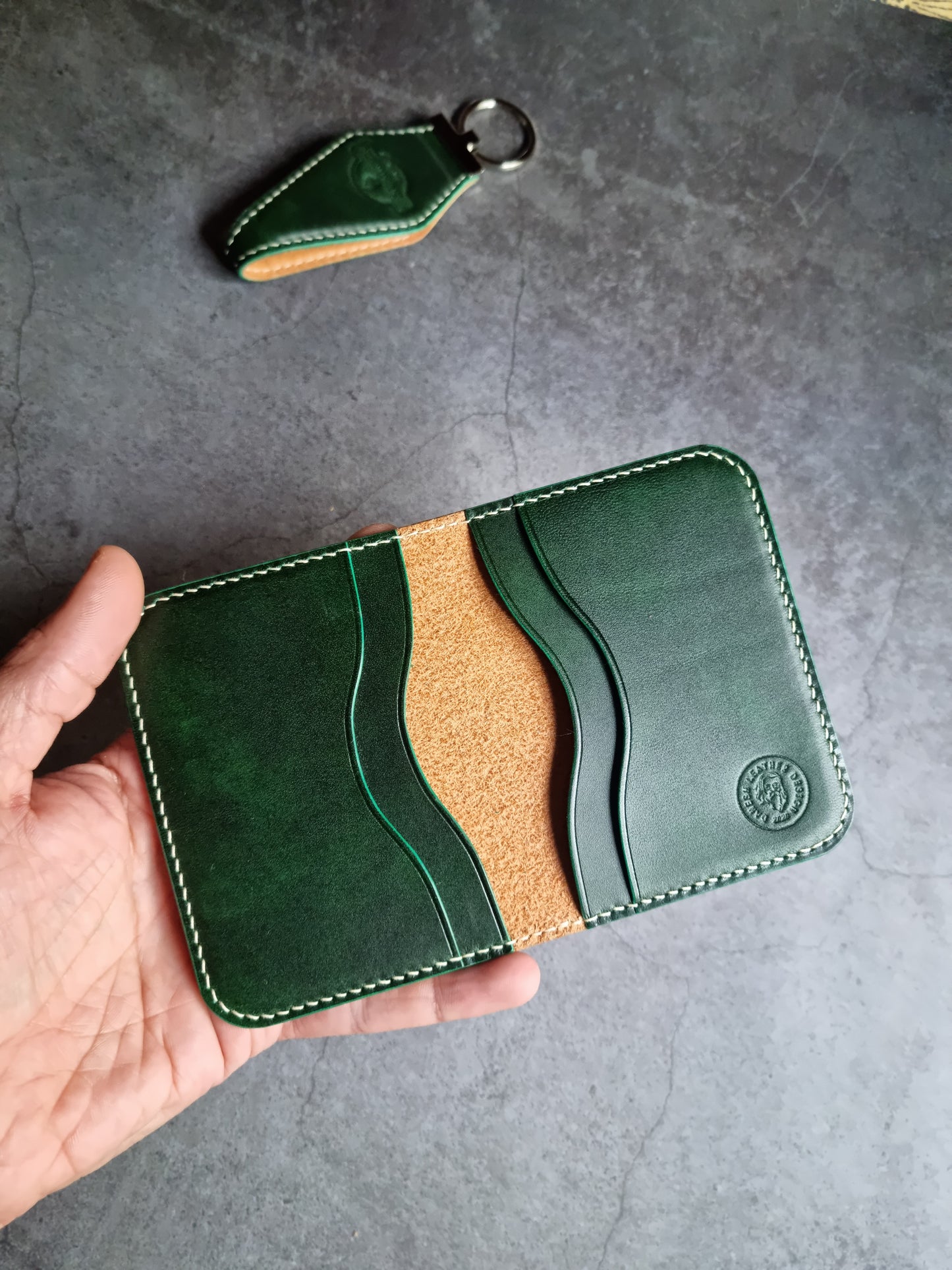 Toronto Bi-fold wallet - Autumn22