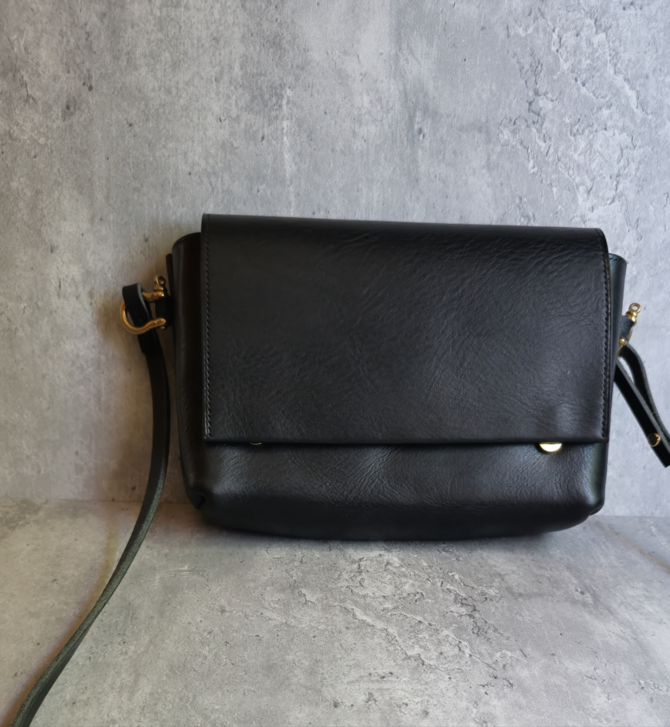 Christoph messenger bag | DIY | Pattern Pdf | Leather craft template