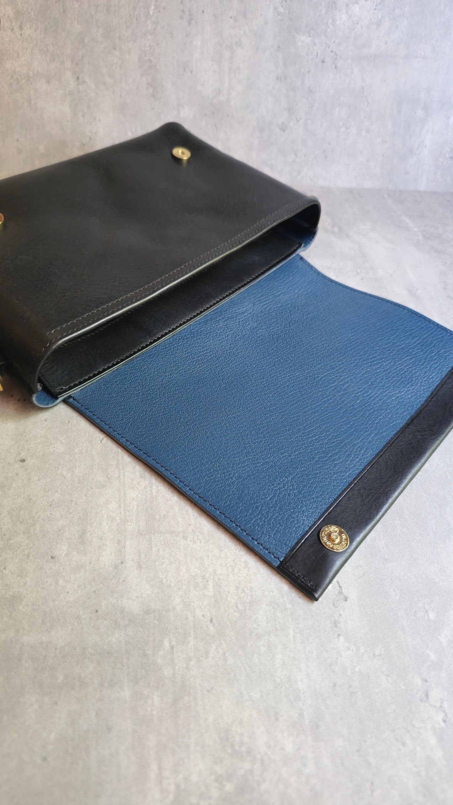 Christoph messenger bag | DIY | Pattern Pdf | Leather craft template