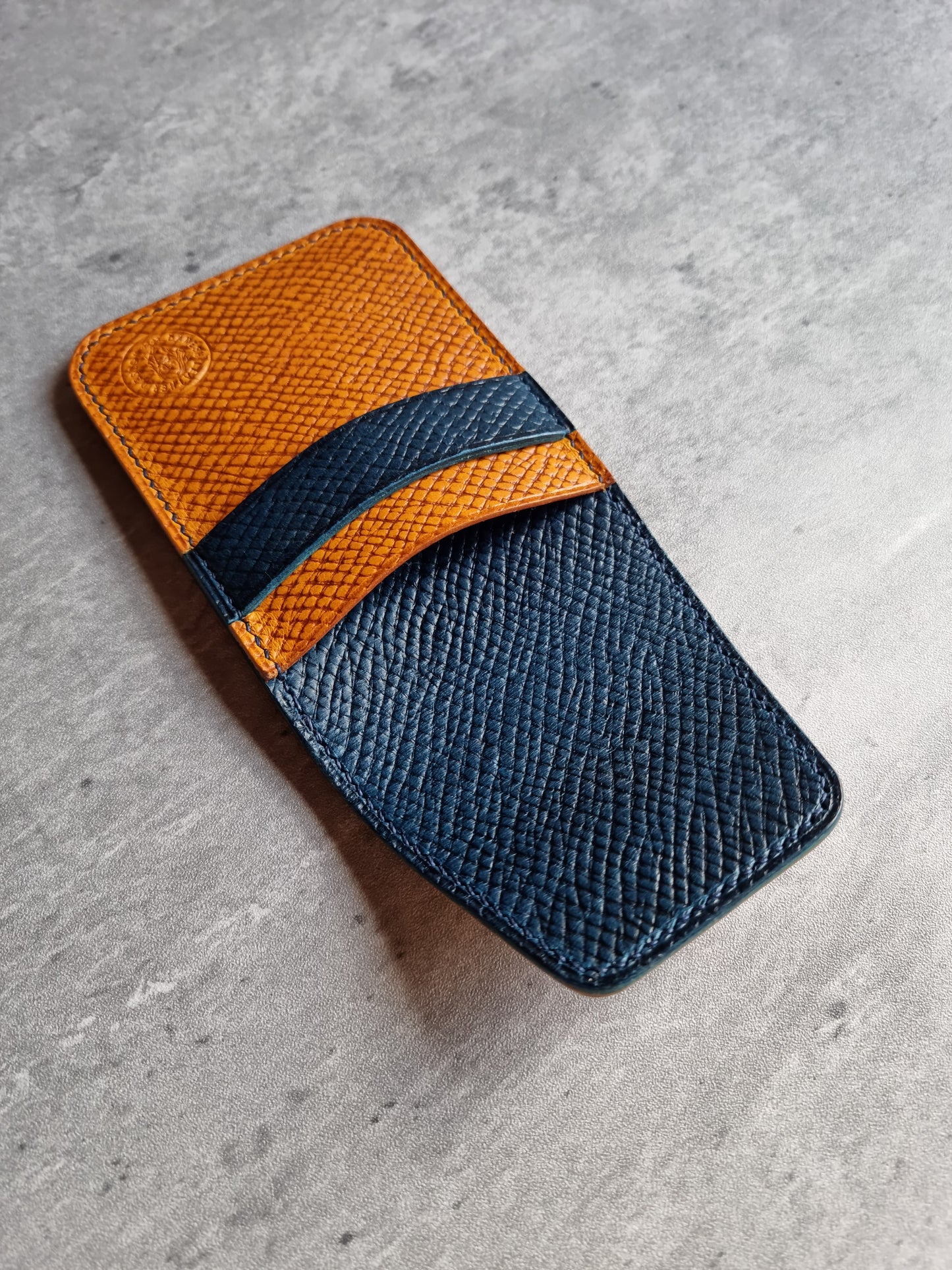 The Helsing flap wallet - Leather craft pattern | DIY | Pdf template