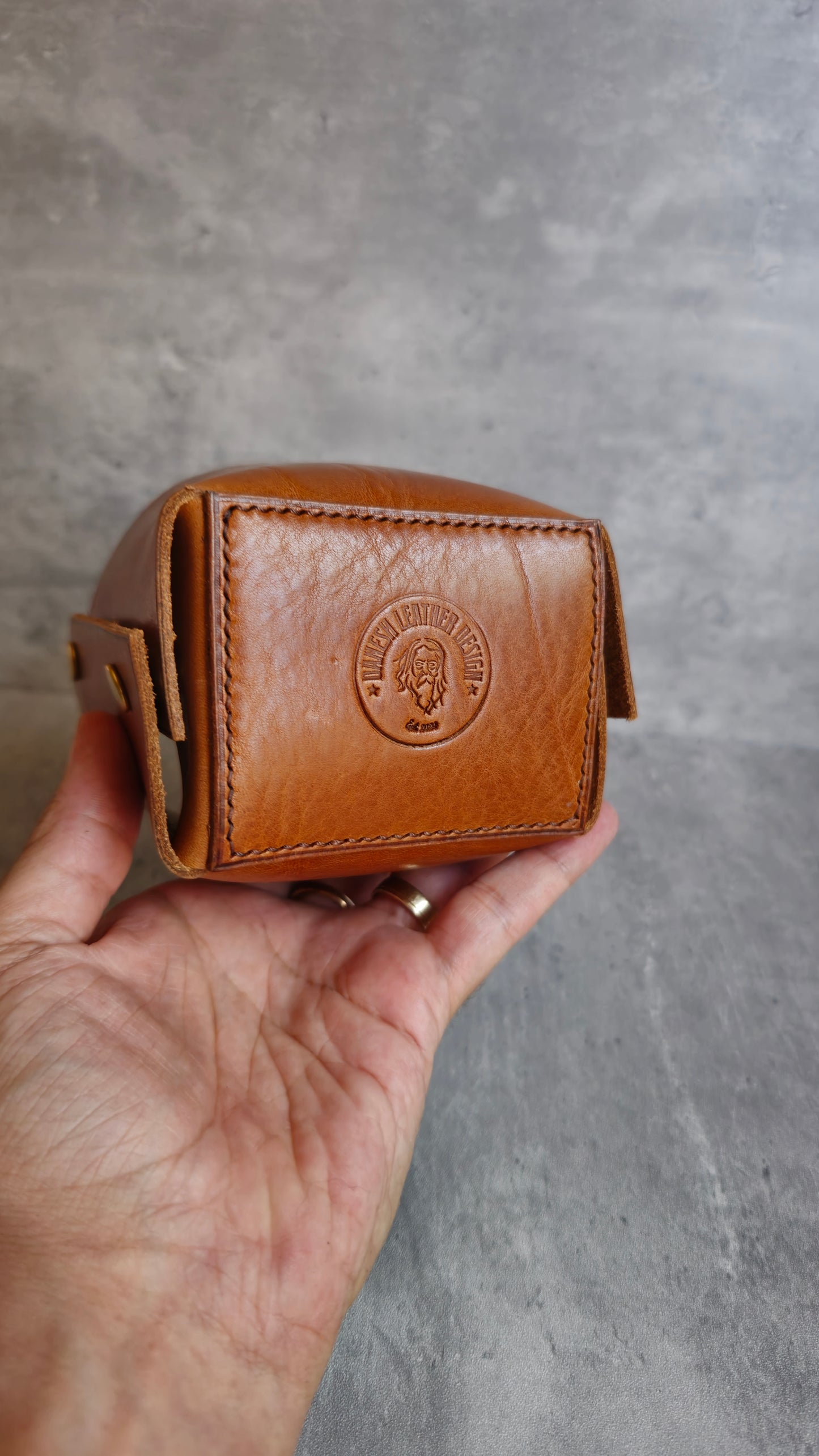The Ämpäri handy bucket | DIY | Pattern Pdf | Leather craft template