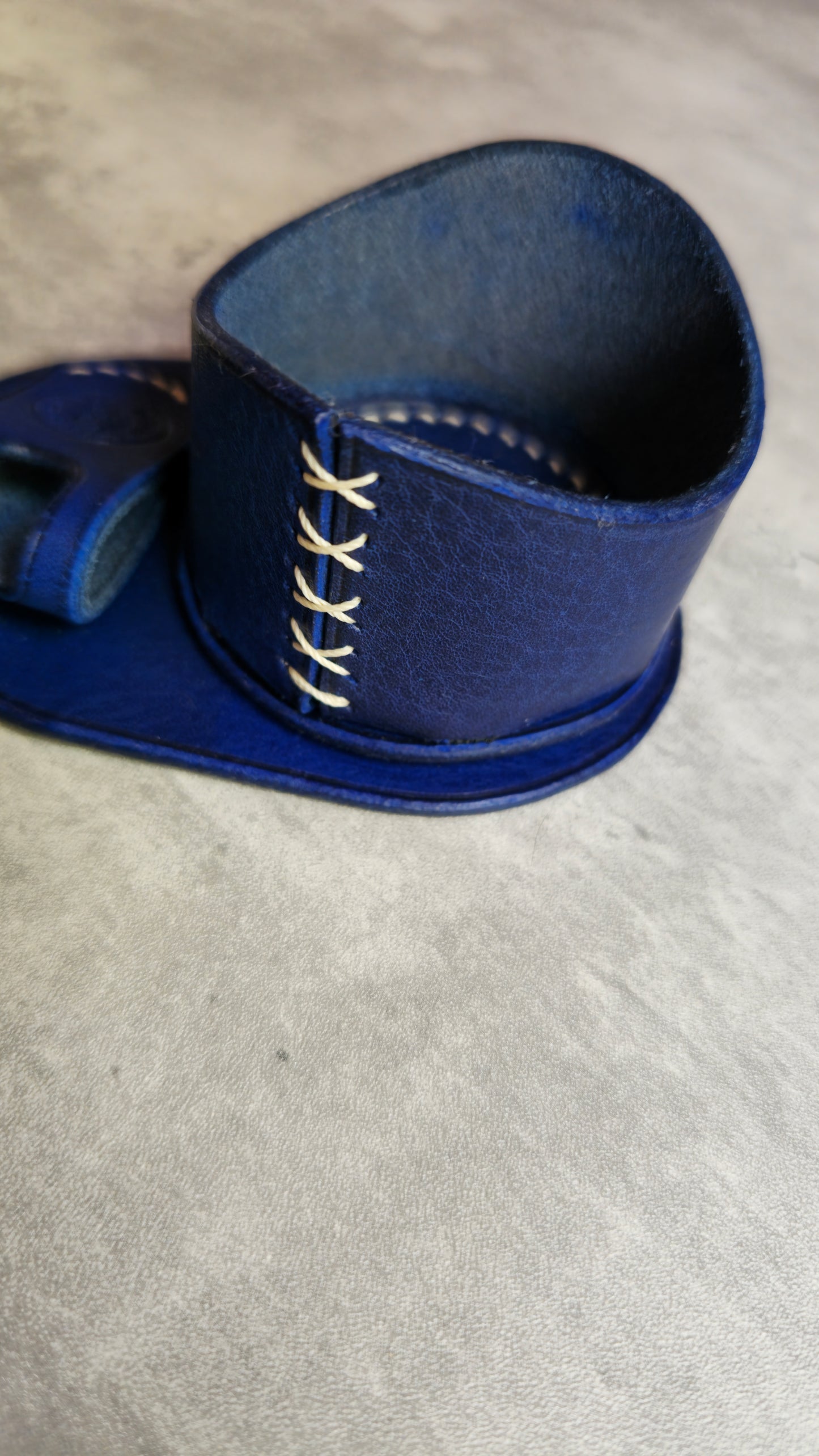 E.S glue station - Pattern Pdf | Leather craft template