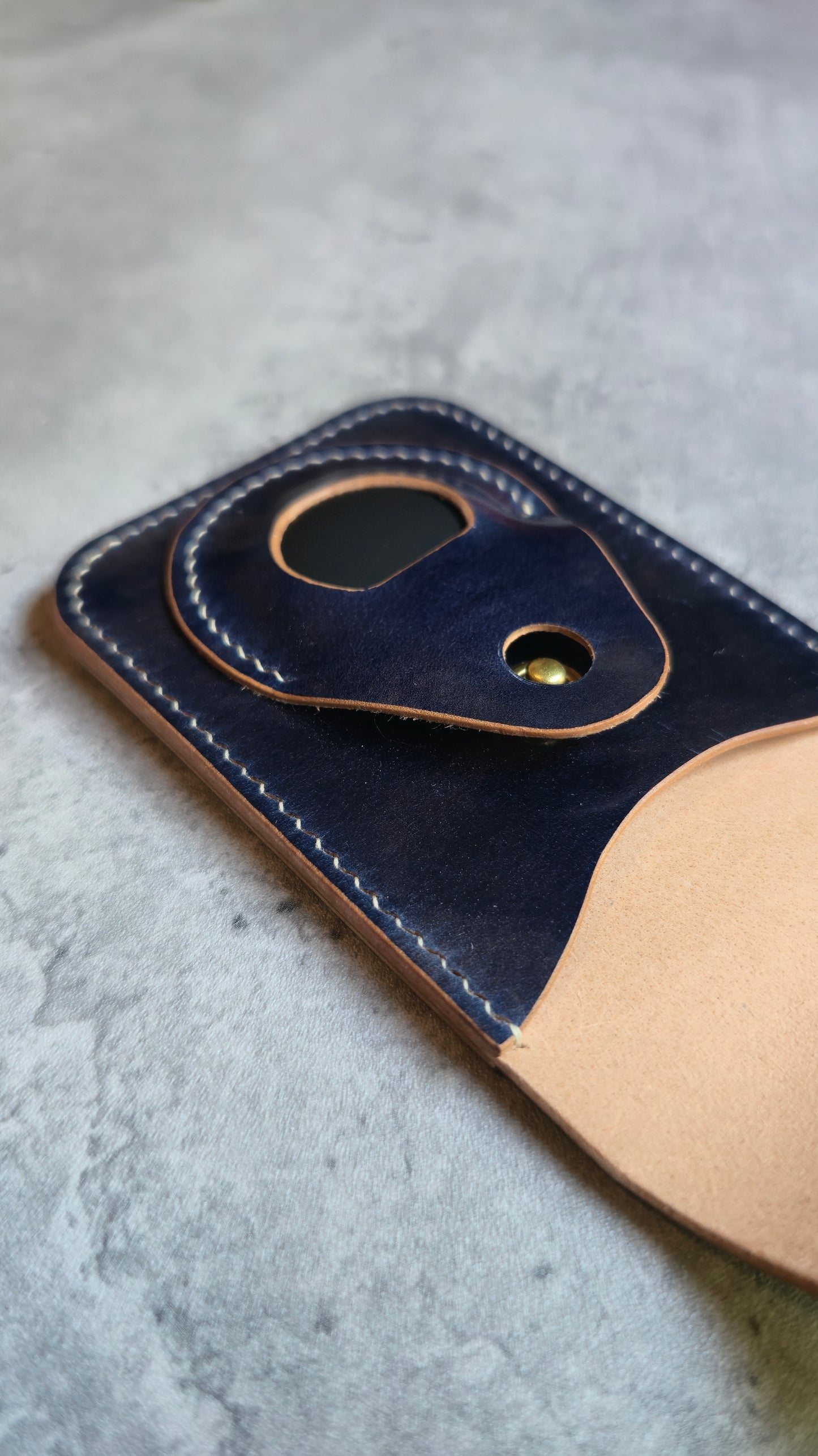 Flaptag wallet + bonus Airtag case - DIY - Pattern Pdf | Leather craft template