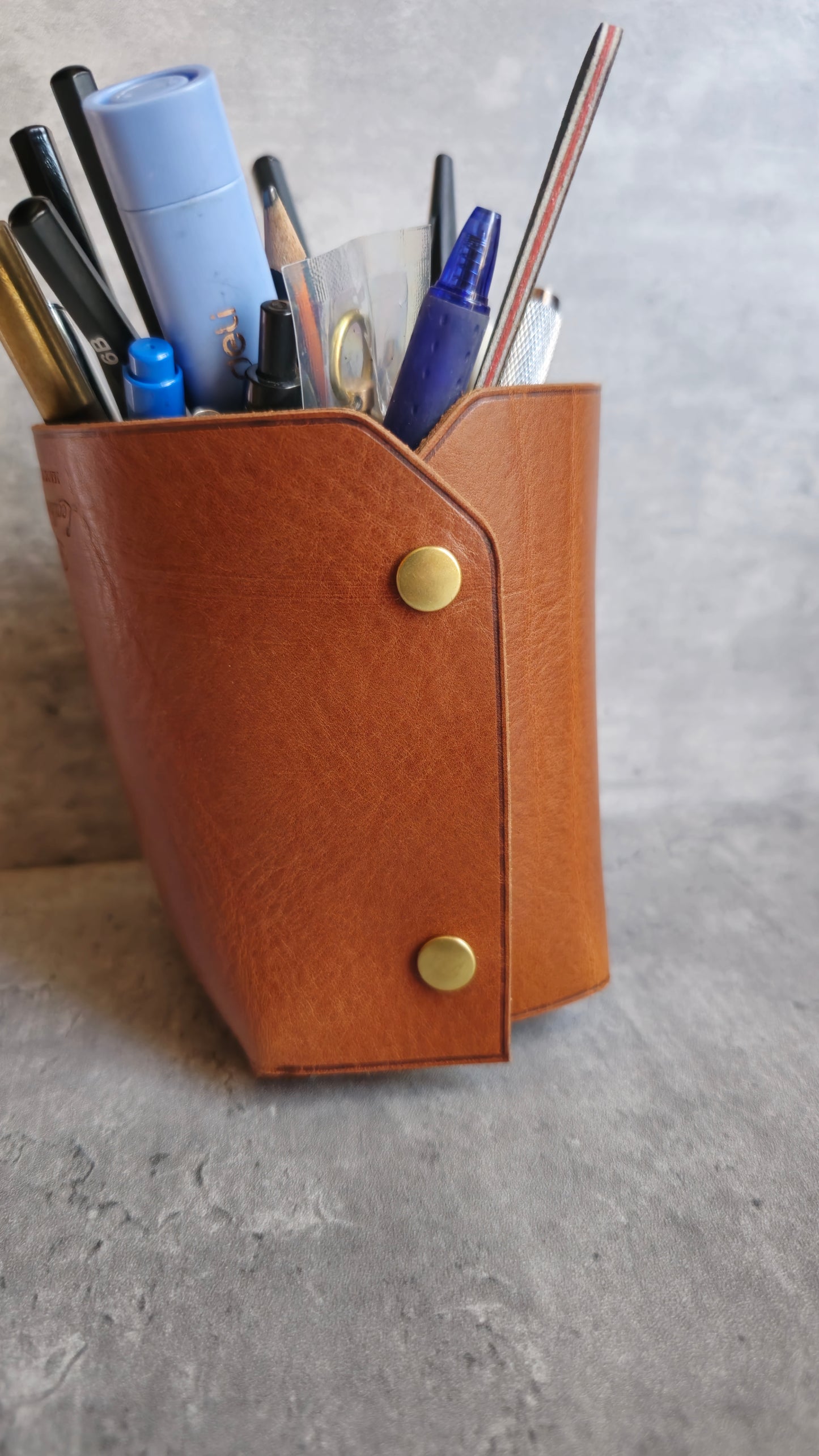 The Ämpäri handy bucket | DIY | Pattern Pdf | Leather craft template