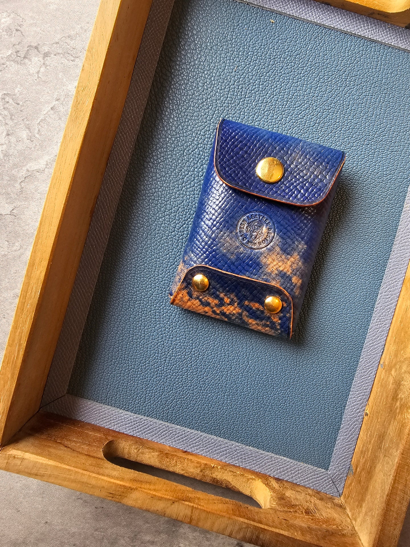 Beyond wallet | Micro size - great capacity | stitchless minimalist wallet for cards and cash.