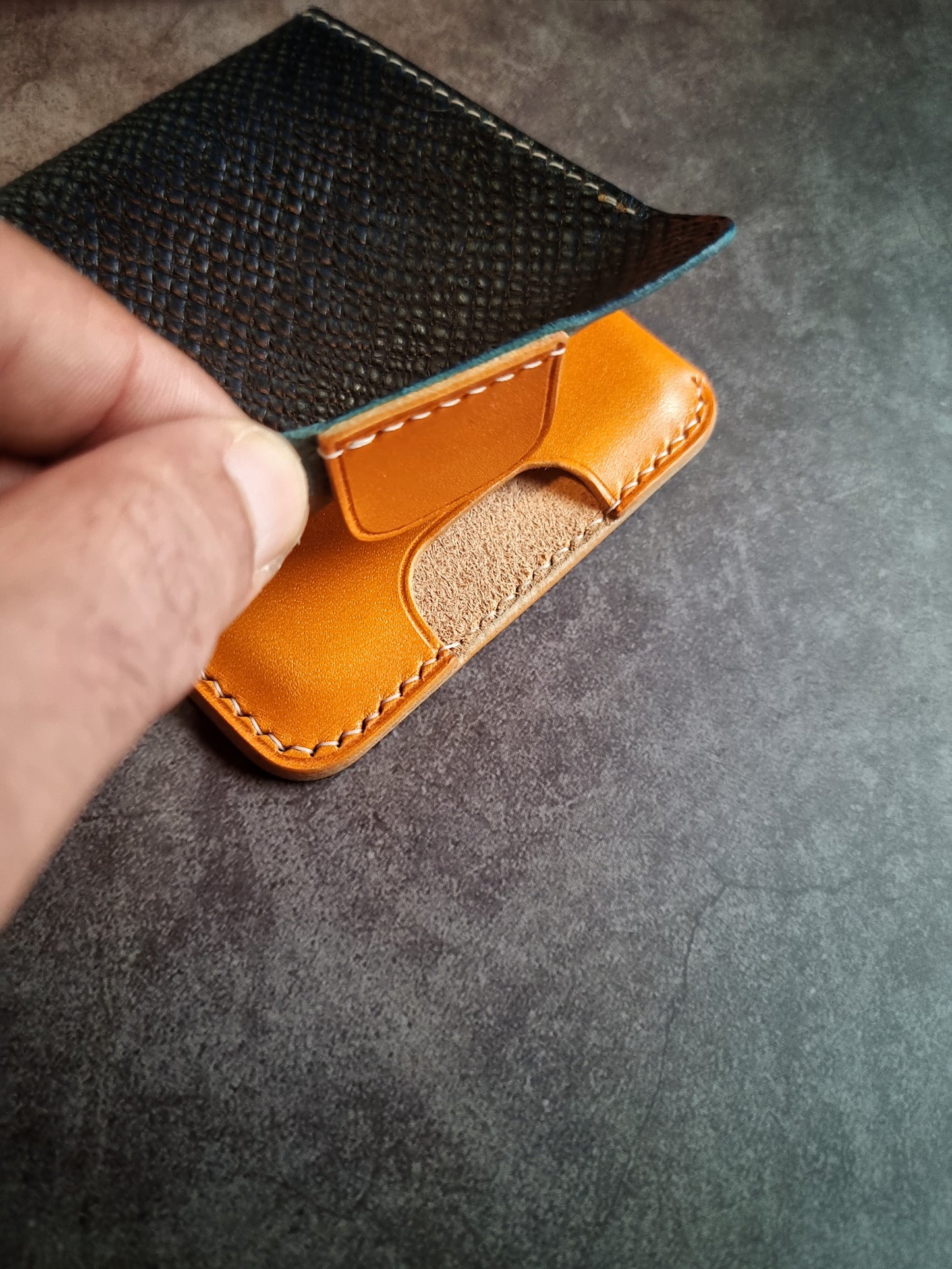 The Flap&tuck- minimal Bi-fold - Pattern Pdf