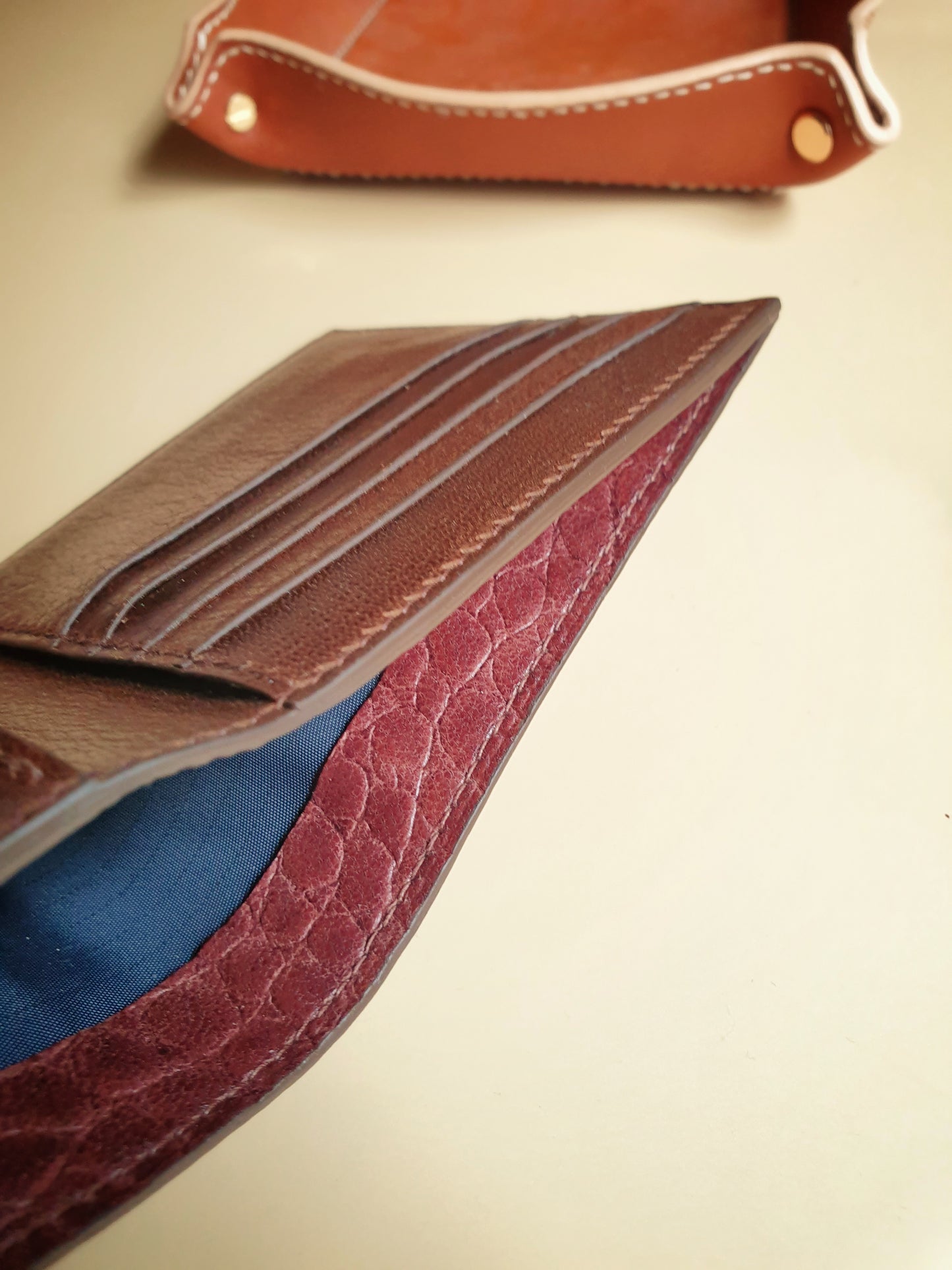 Classic bifold - chestnut