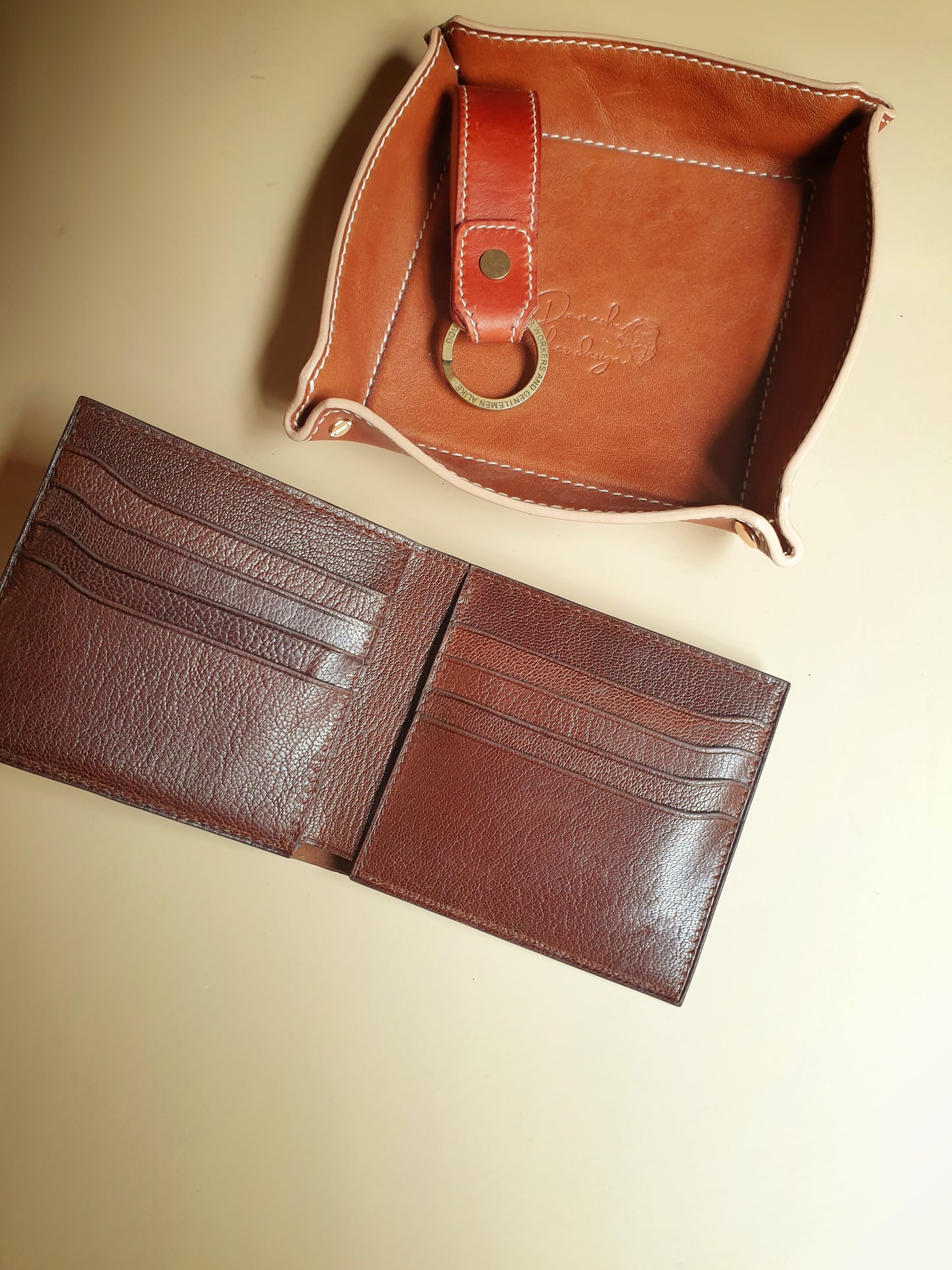 Classic bifold - chestnut