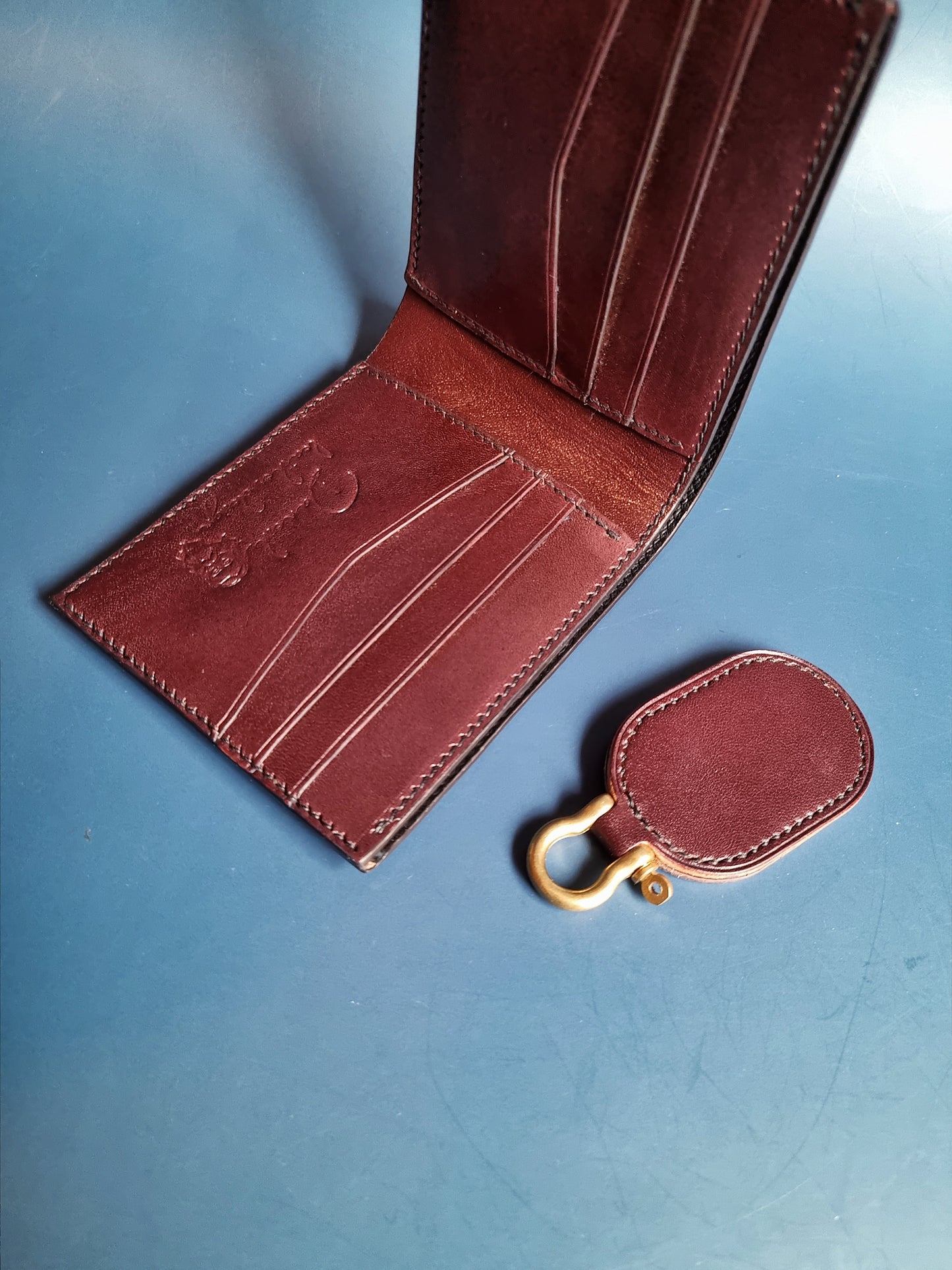 Classy Bi-fold - Bordeaux