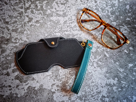 Glasses case