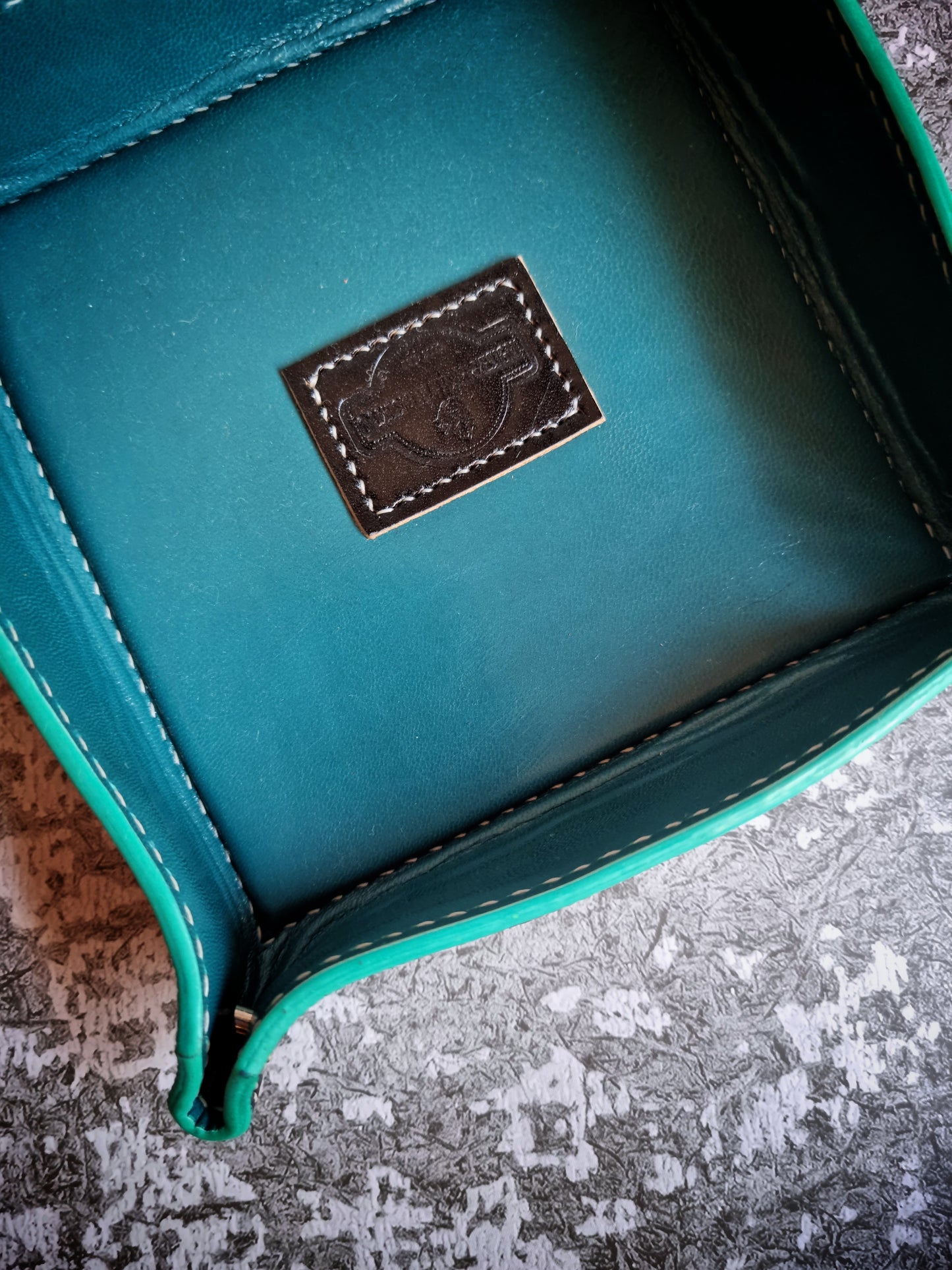 Valet tray - home collection