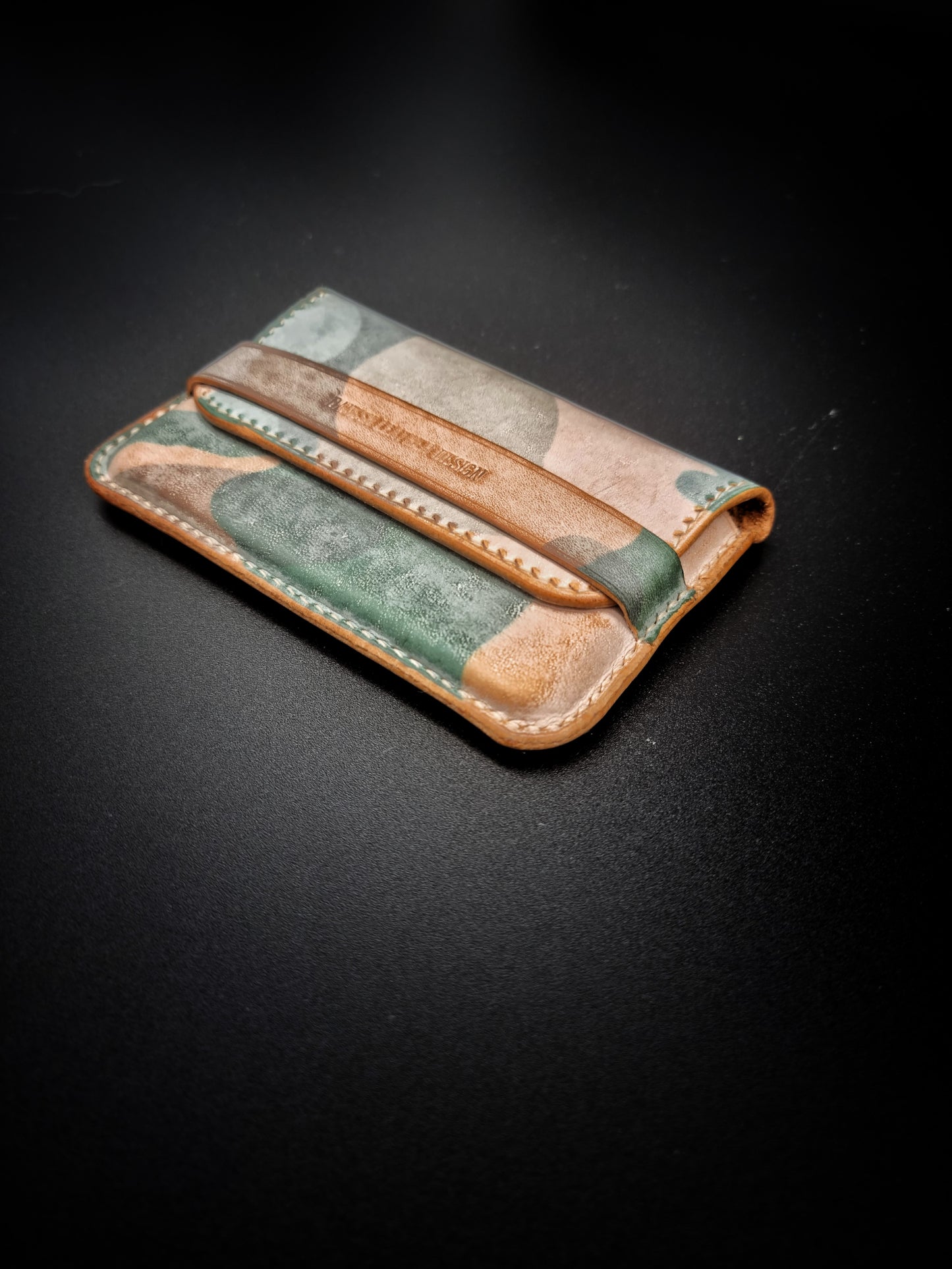 Minimalistic flap wallet - Maine - Autumn22