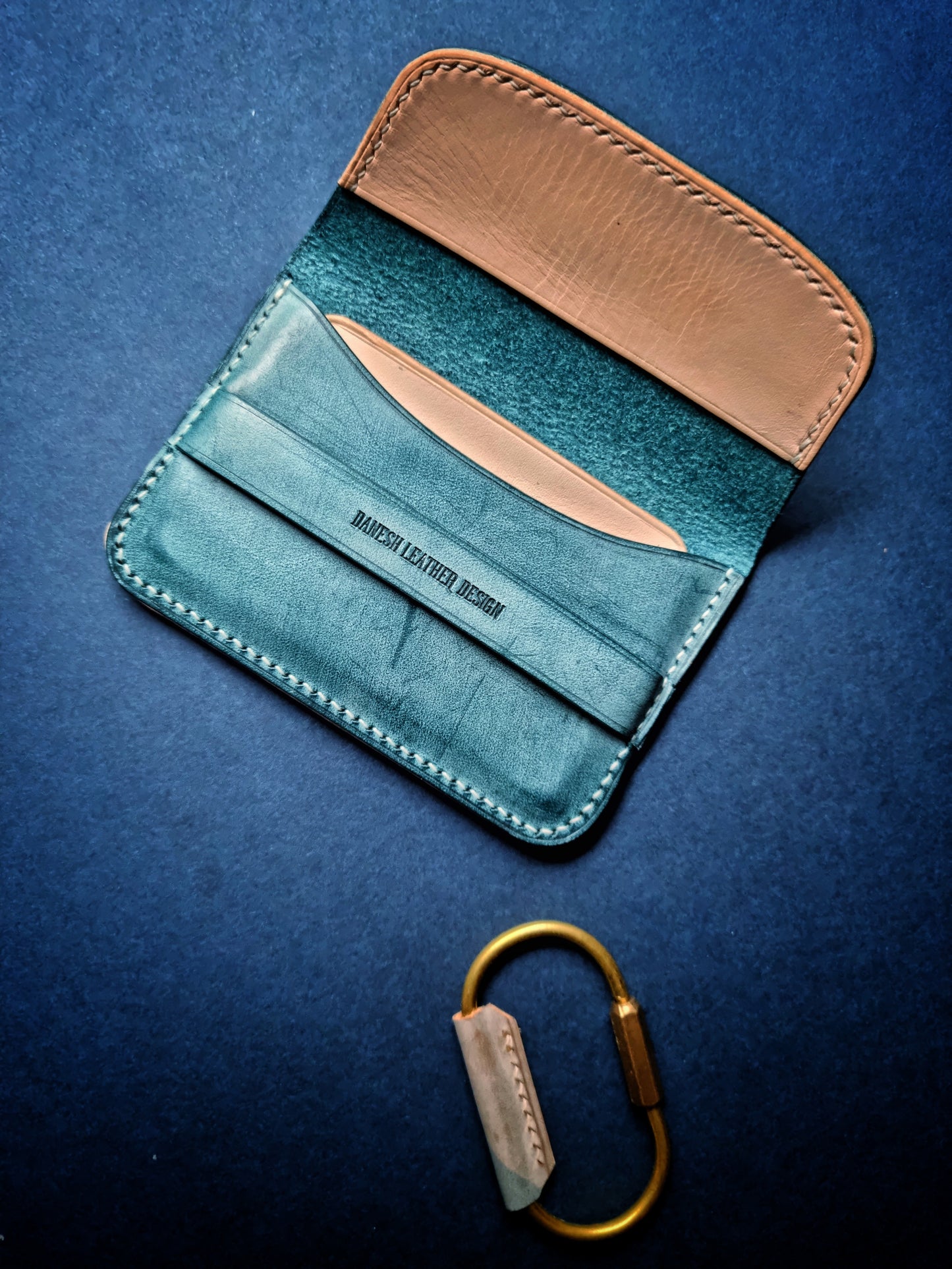 Minimalistic flap wallet - Maine - Autumn22