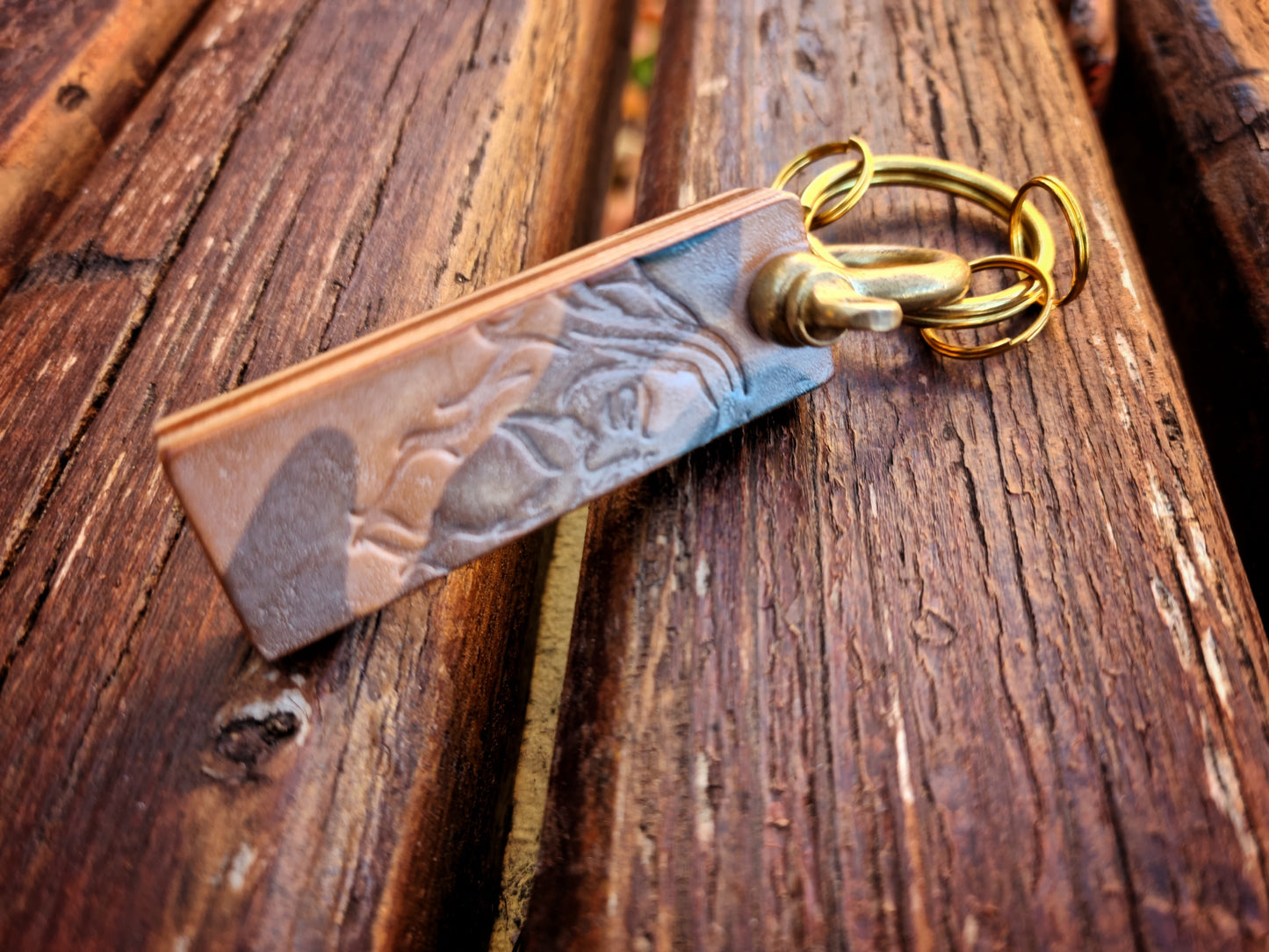 Leather&Brass key fob - Dld logo