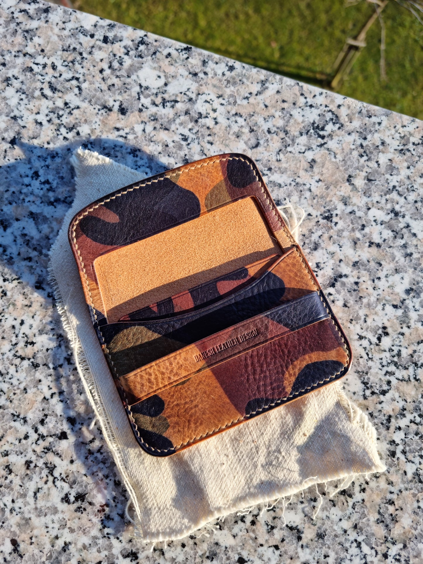 Minimalistic flap wallet - Maine - Autumn22