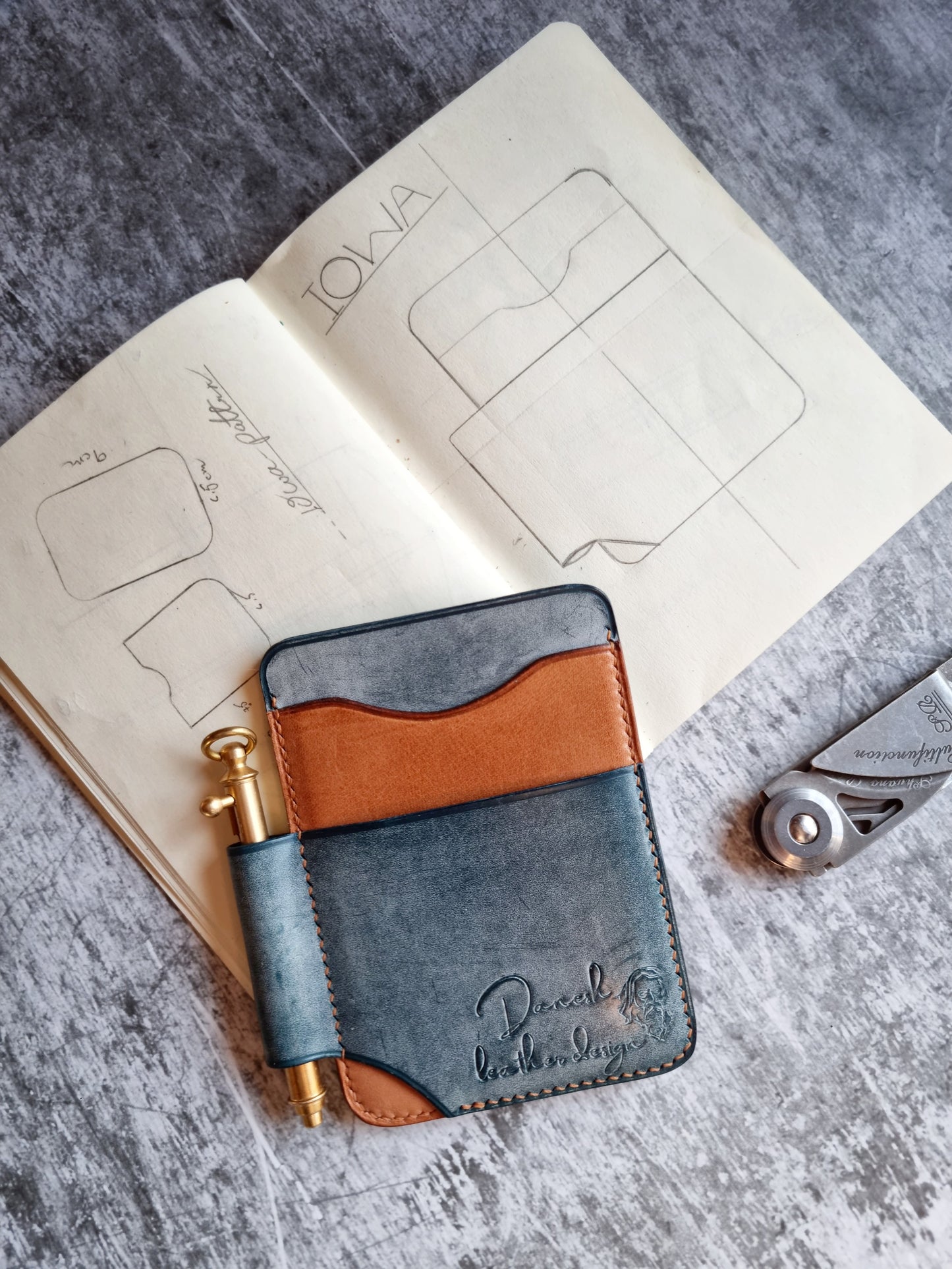 Iowa - EDC wallet
