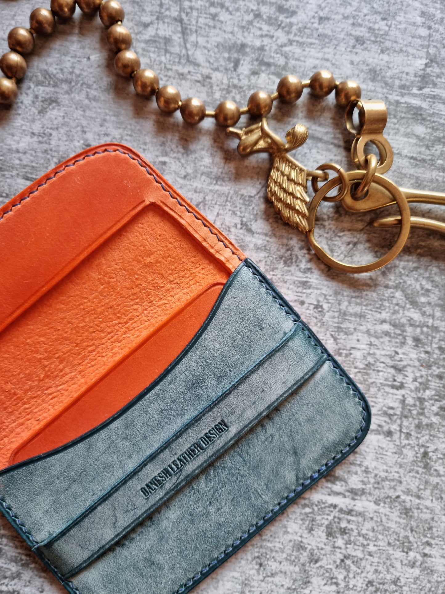 Minimalistic flap wallet - Maine - Autumn22