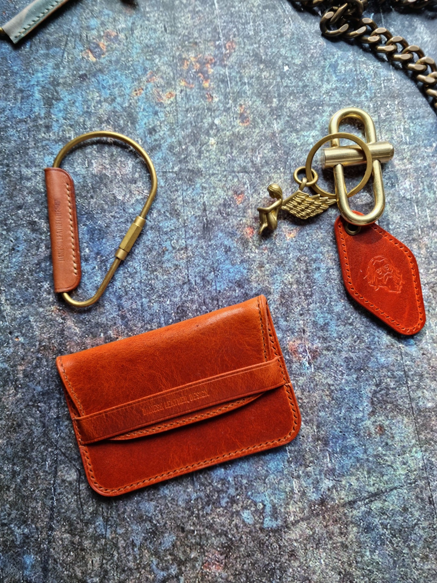 Minimalistic flap wallet - Maine - Autumn22