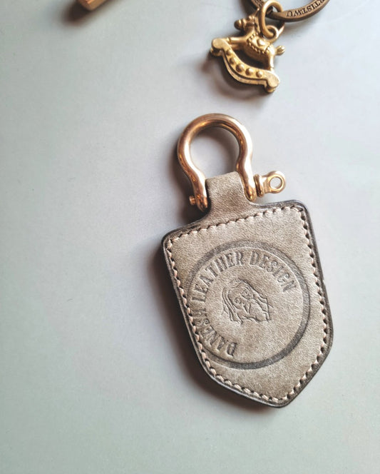 Leather&Brass key fob - Dld logo