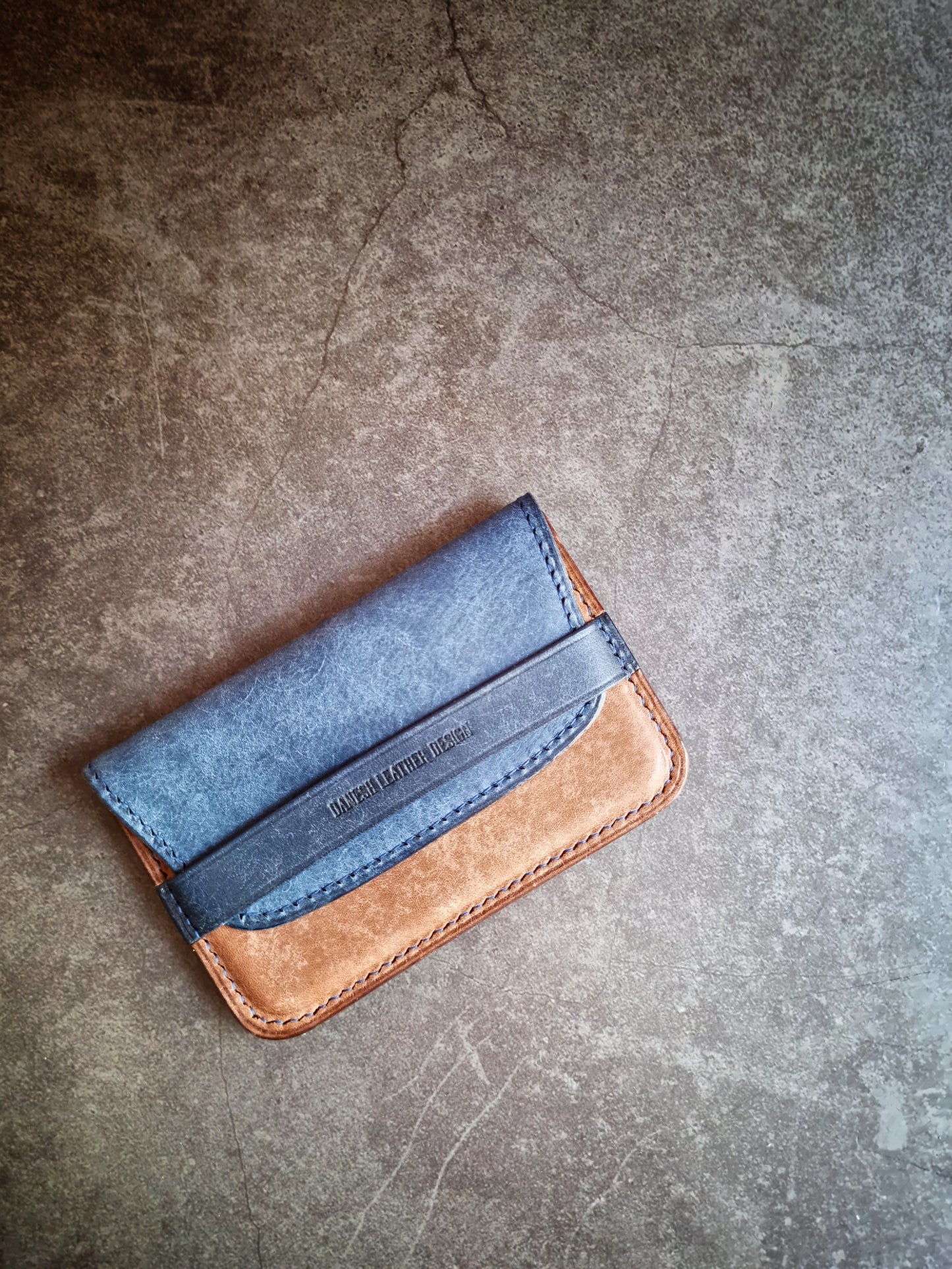 Minimalistic flap wallet - Maine - Autumn22