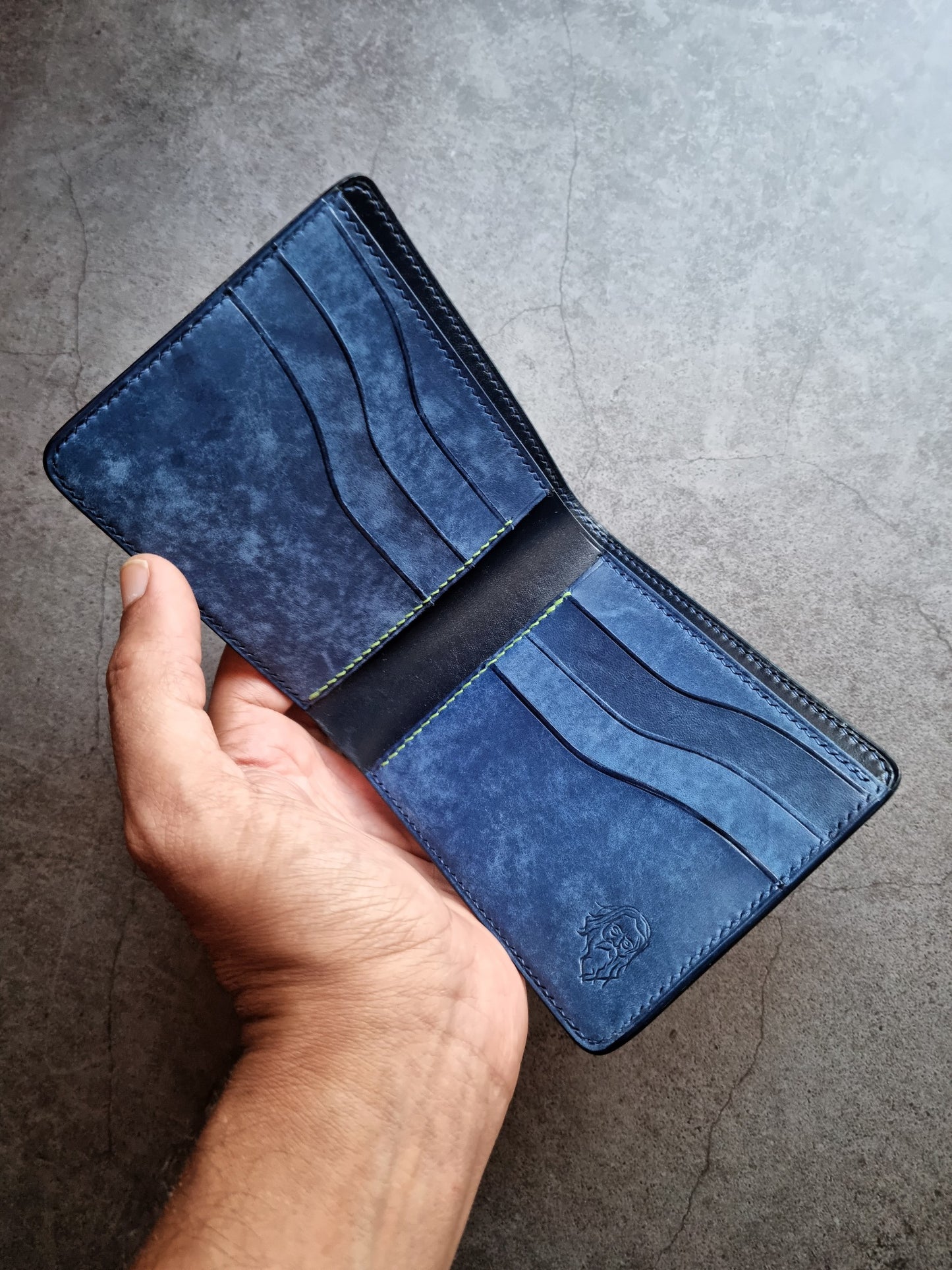 Alister - Classic Bi-fold - Autumn22
