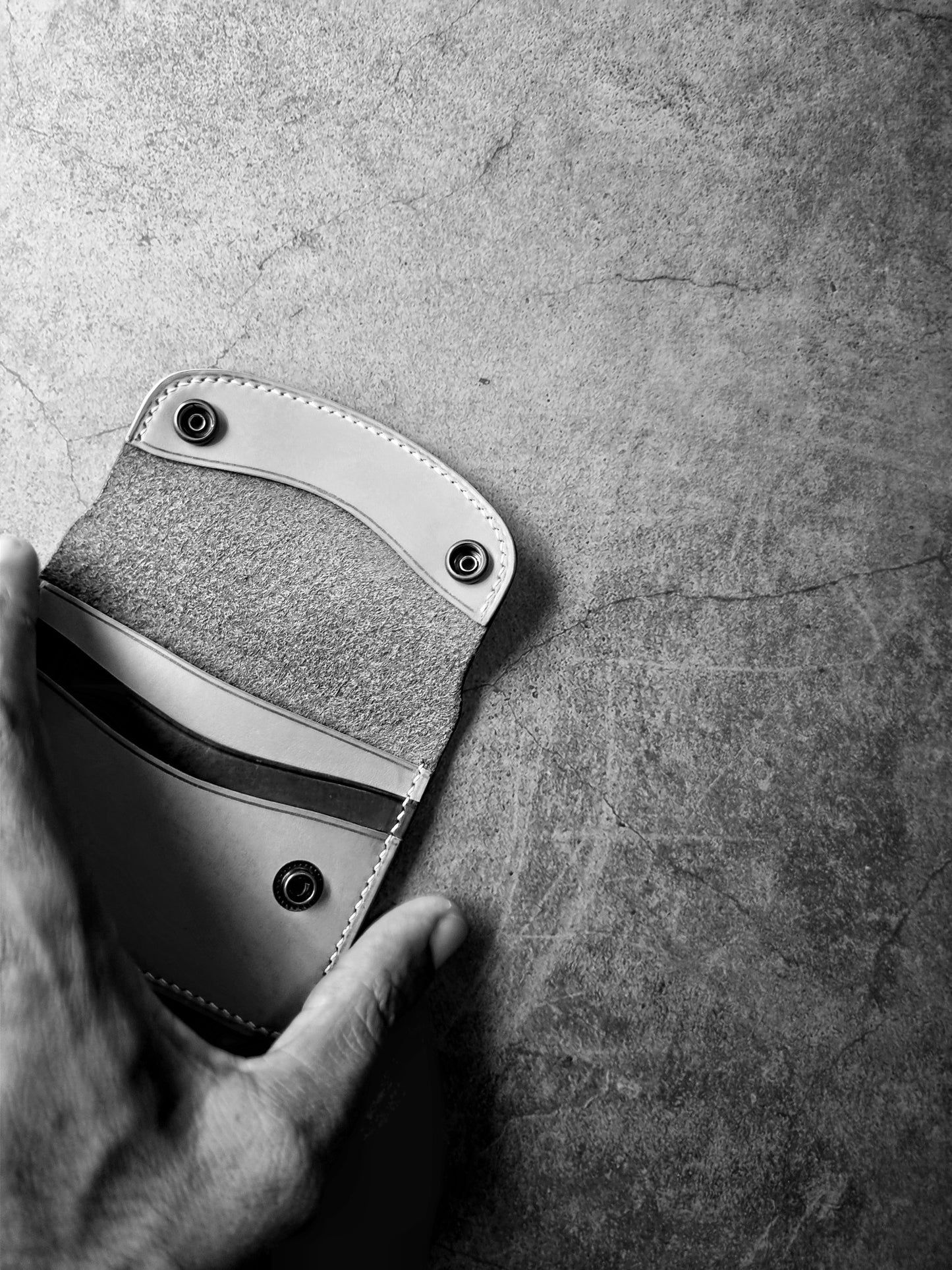 De Goya wallet | Leather flap wallet | Autumn22