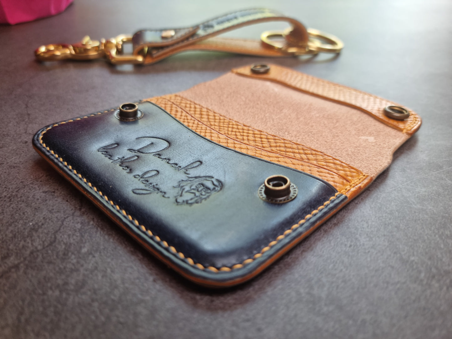 De Goya wallet | Leather flap wallet | Autumn22