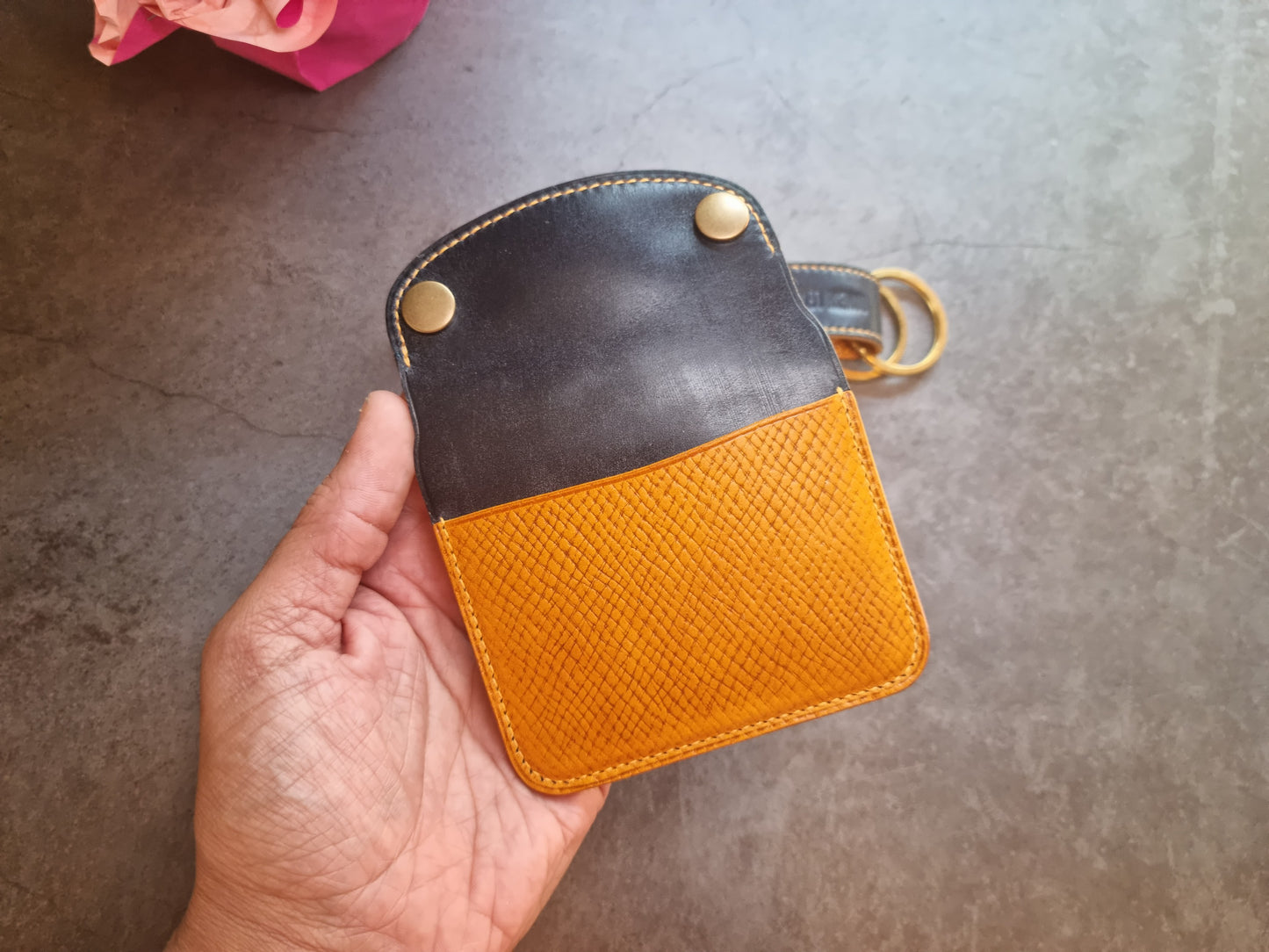 De Goya wallet | Leather flap wallet | Autumn22