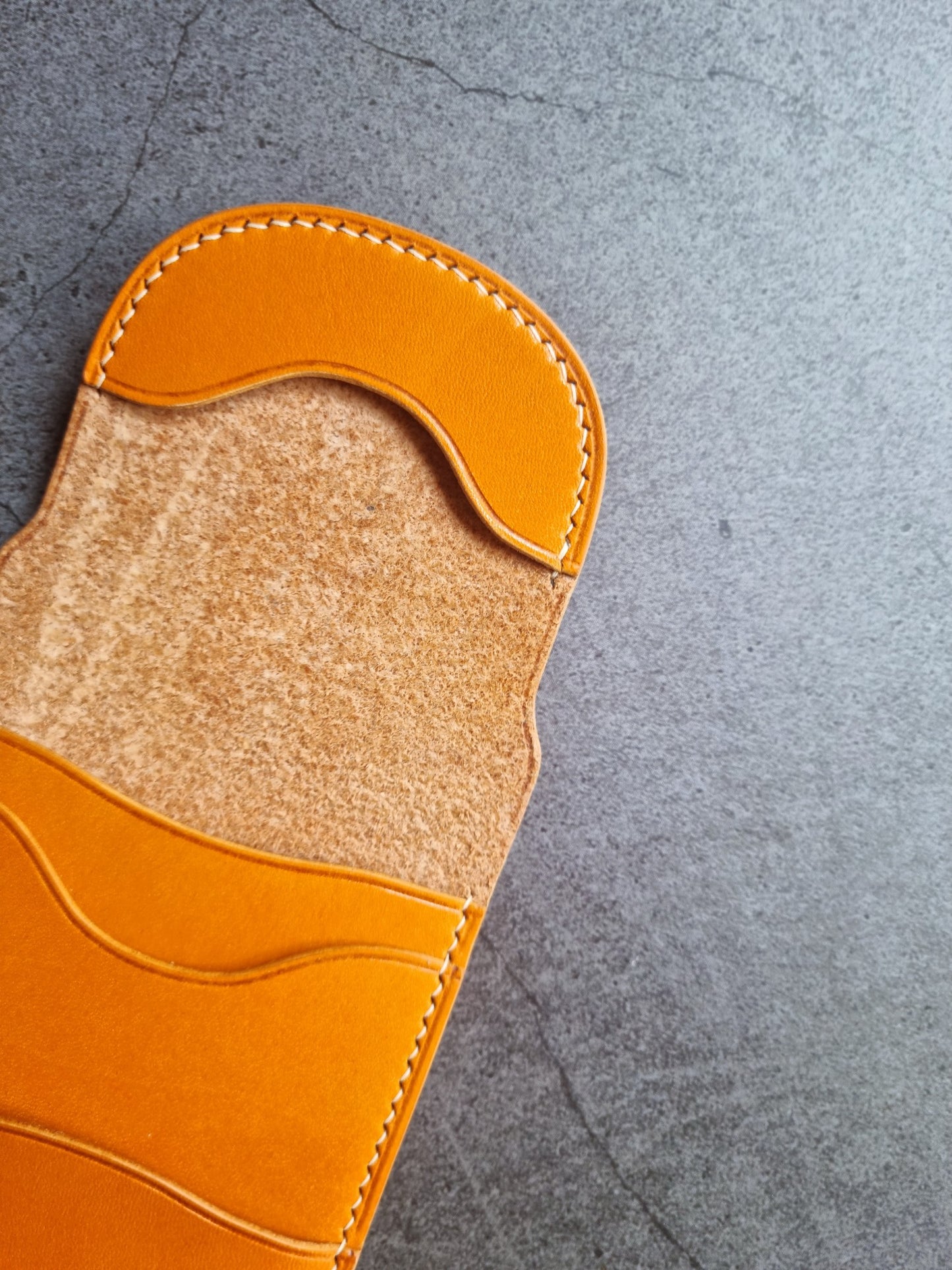 Miró - vertical flap wallet - Autumn22