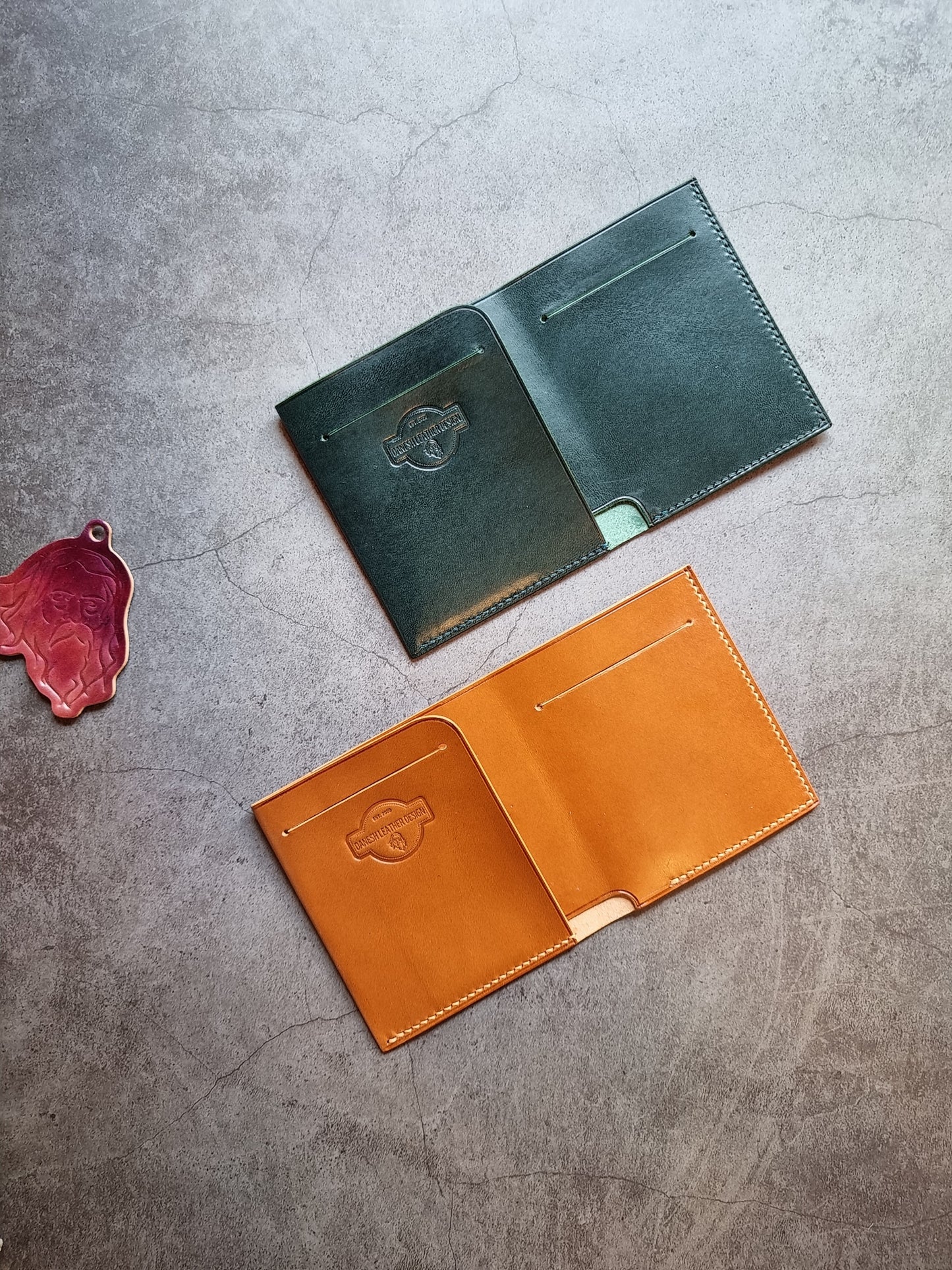 Slim Jim - Minimalistic Bi-fold wallet