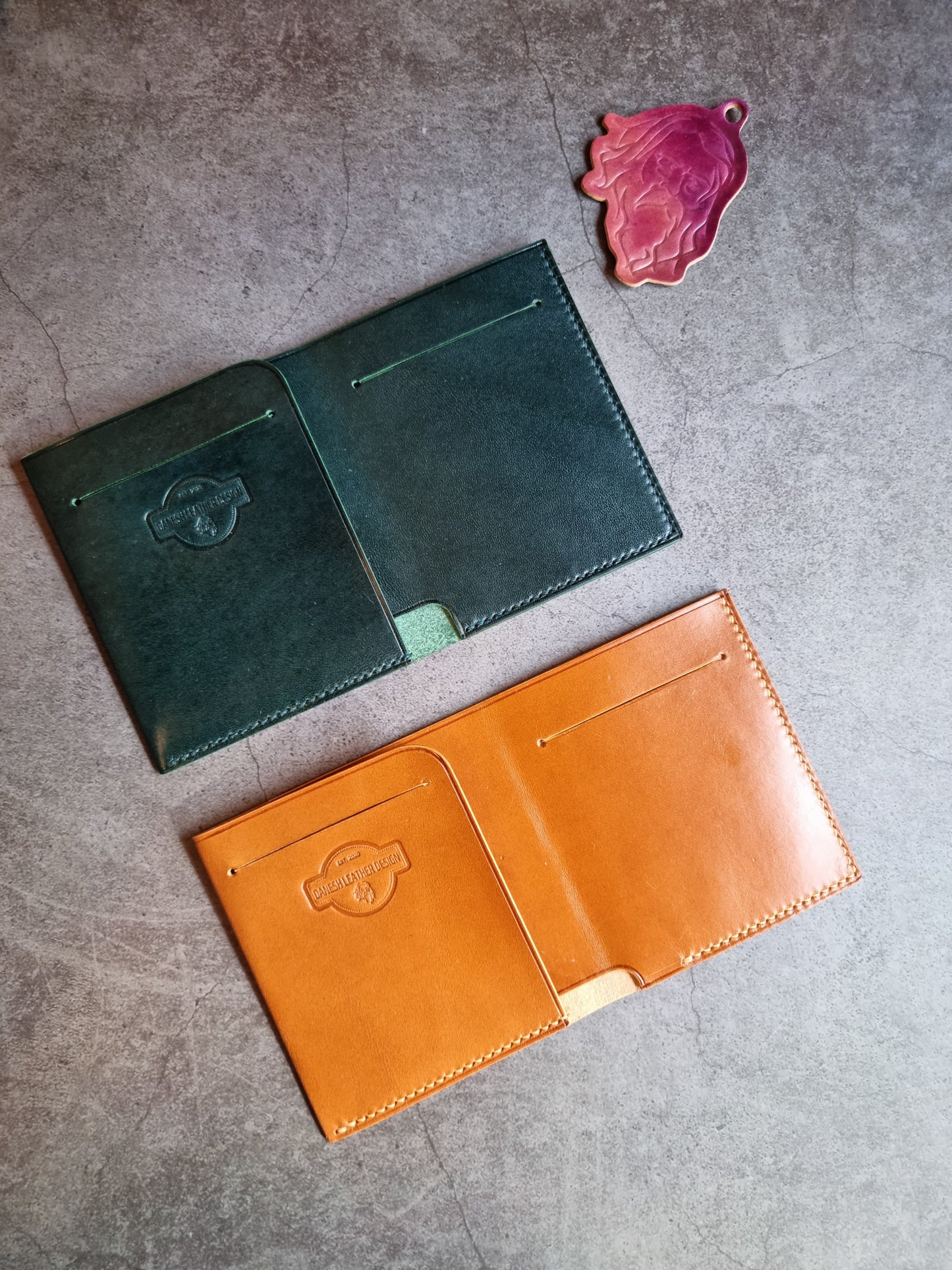 Slim Jim - Minimalistic Bi-fold wallet