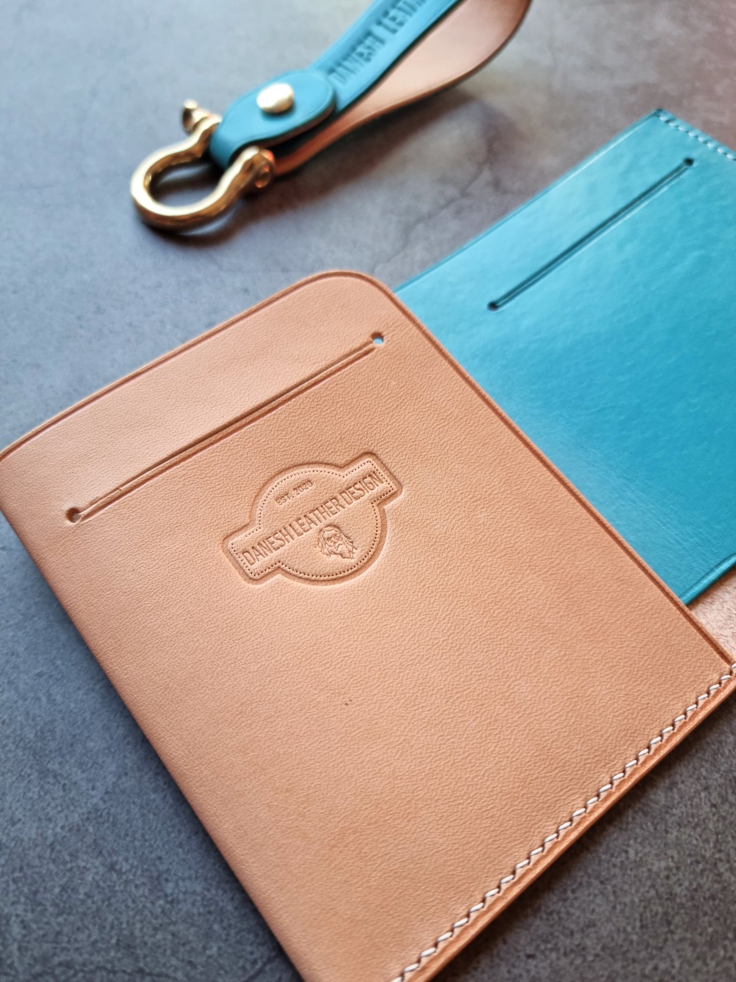 Slim Jim - Minimalistic Bi-fold wallet