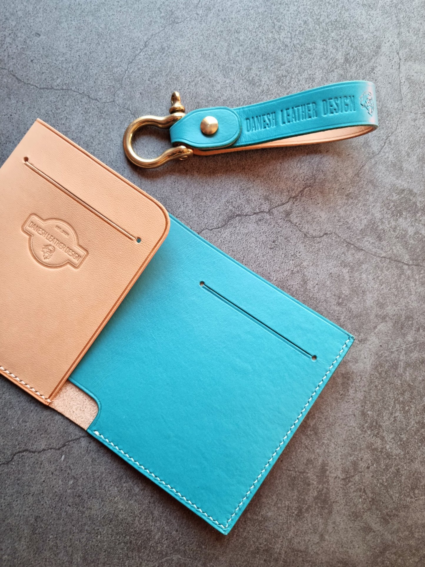 Slim Jim - Minimalistic Bi-fold wallet