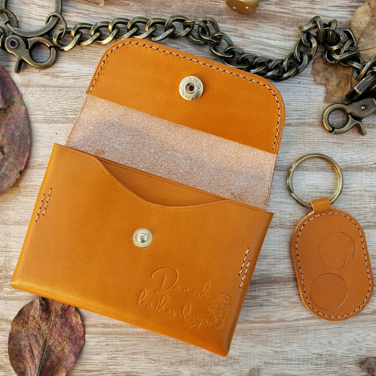 flap wallet - Tokyo