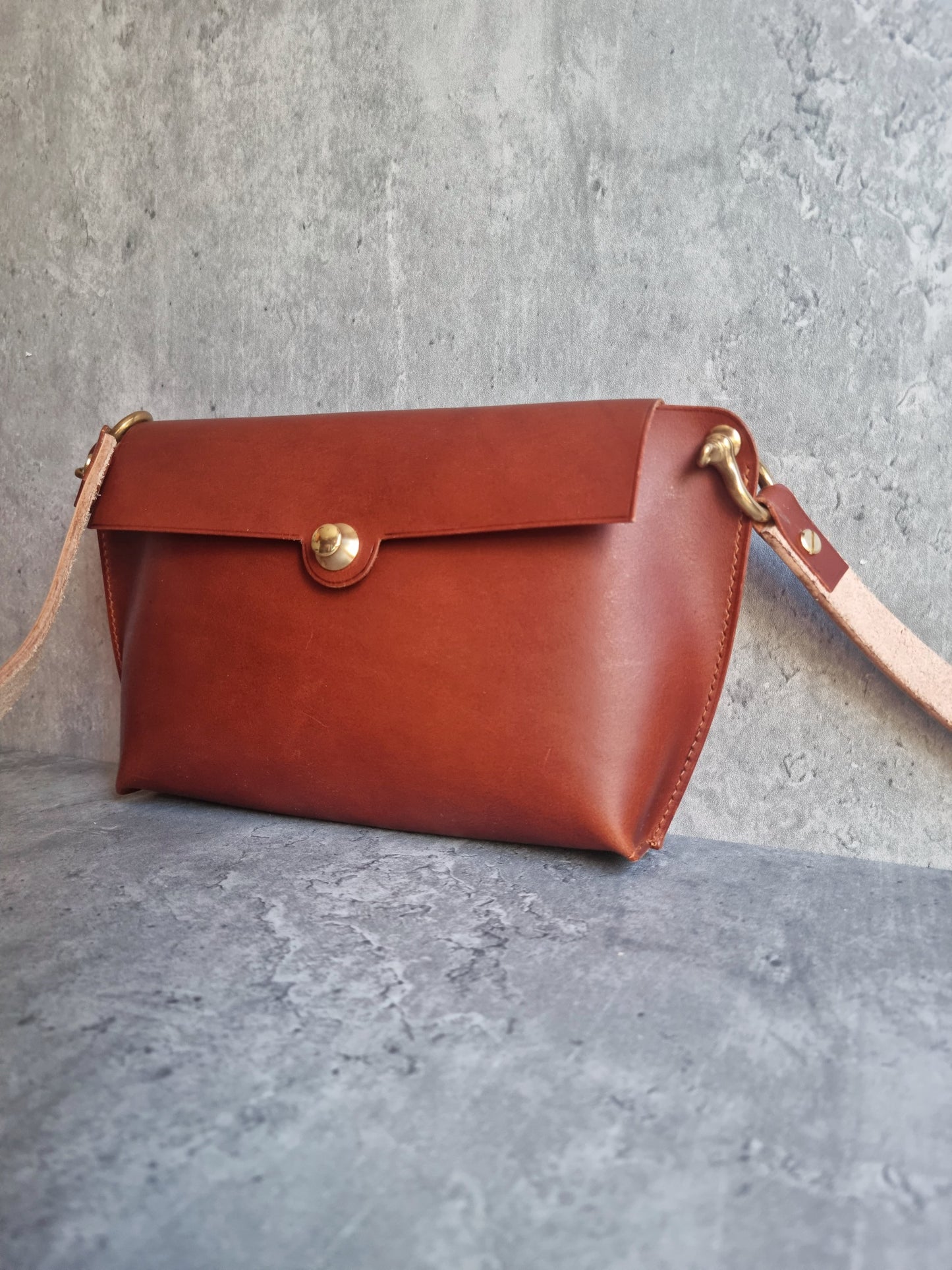 The Young Mi shoulder bag | DIY | Pattern Pdf | Leather craft template