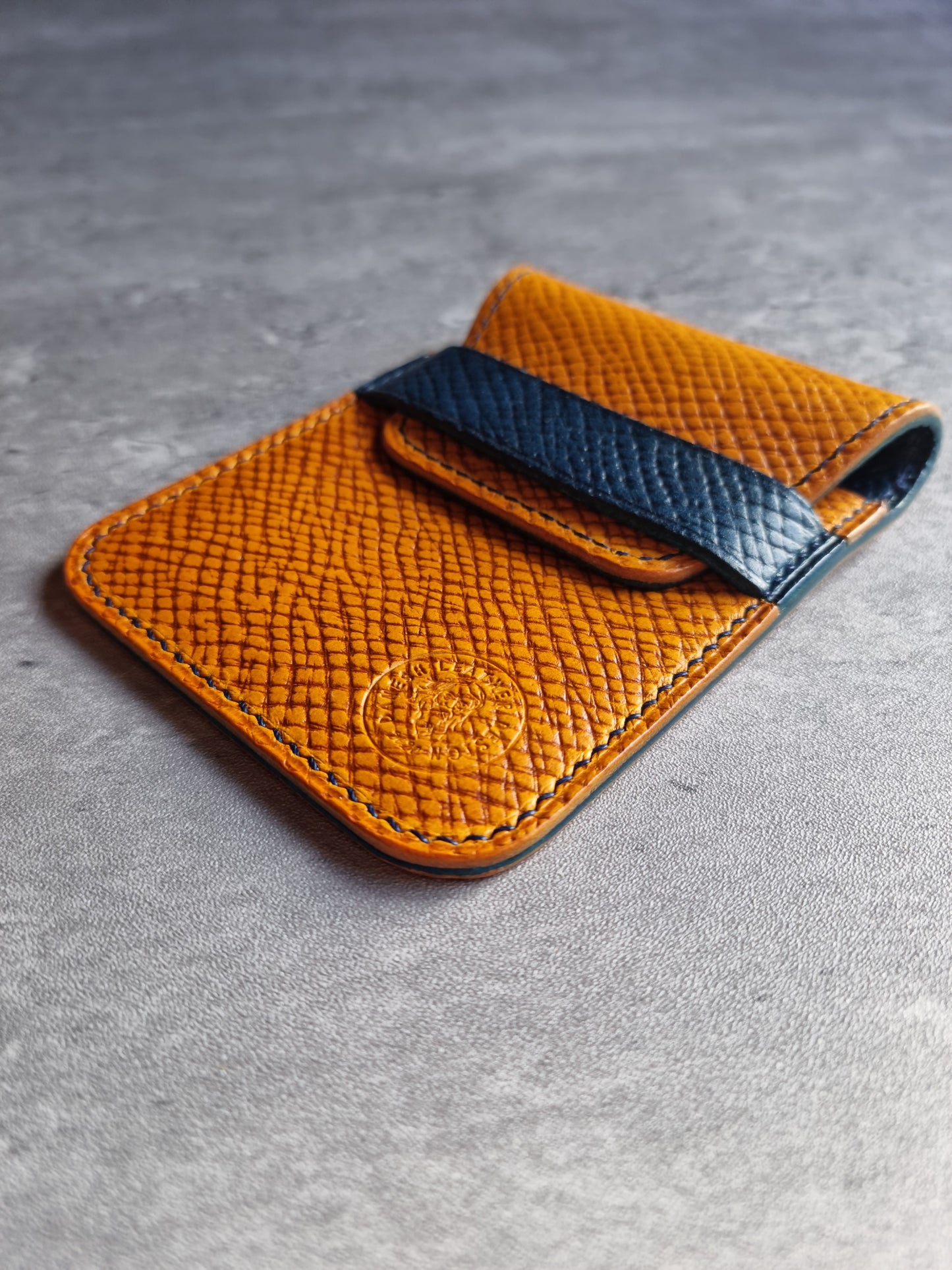 The Helsing flap wallet - Leather craft pattern | DIY | Pdf template