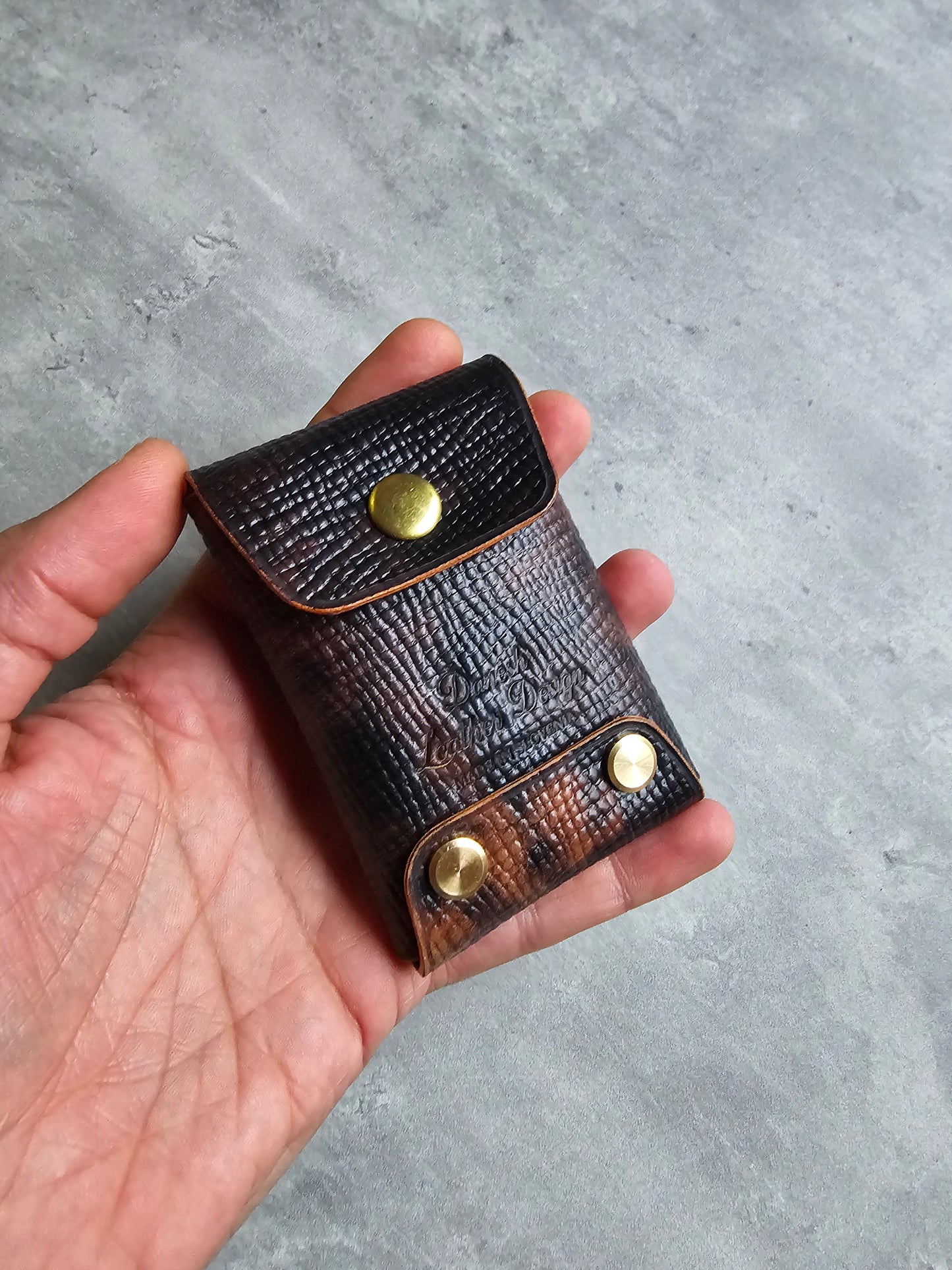 The Beyond micro EDC wallet - DIY - Pattern Pdf | Leather craft template