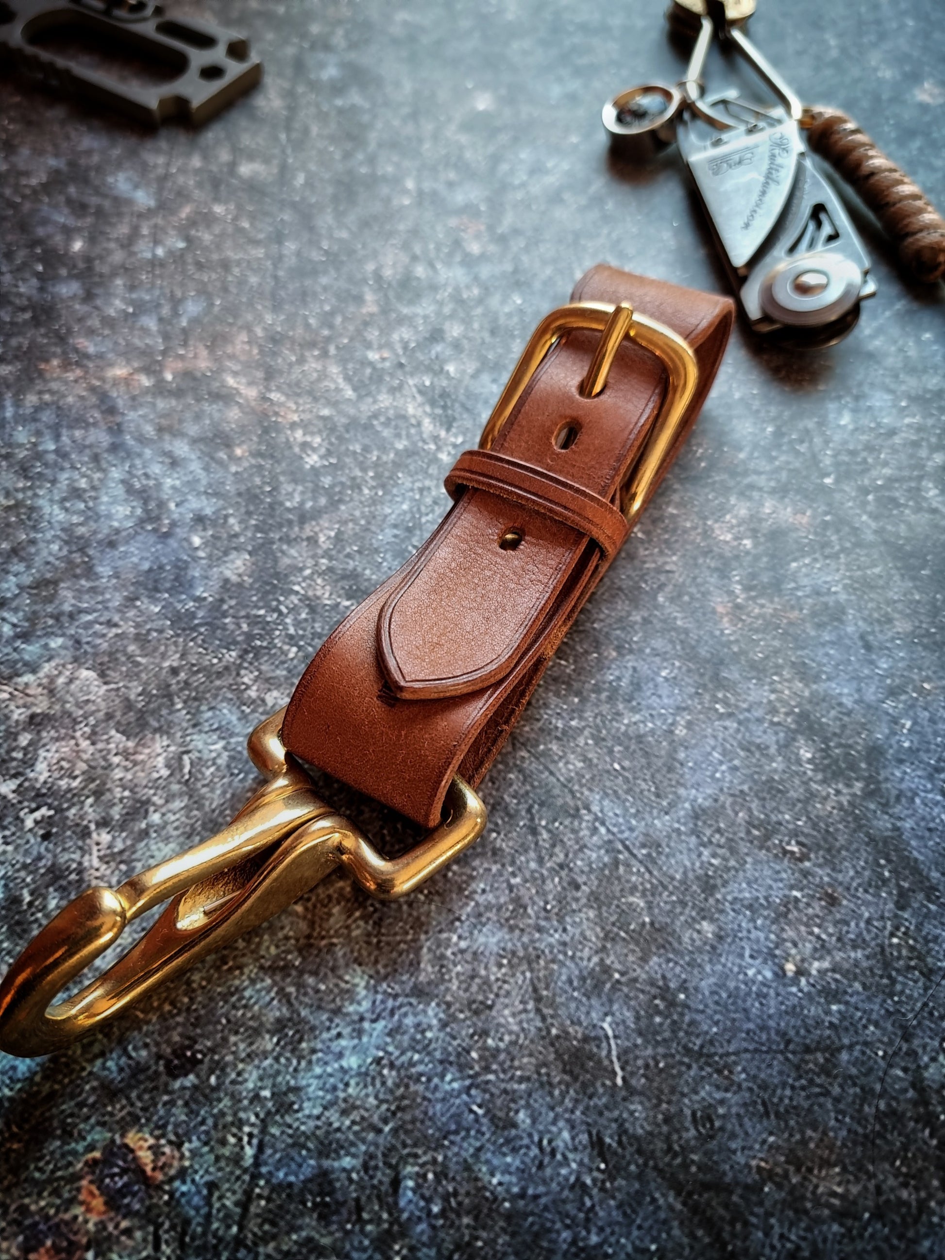belt hook - buckle design